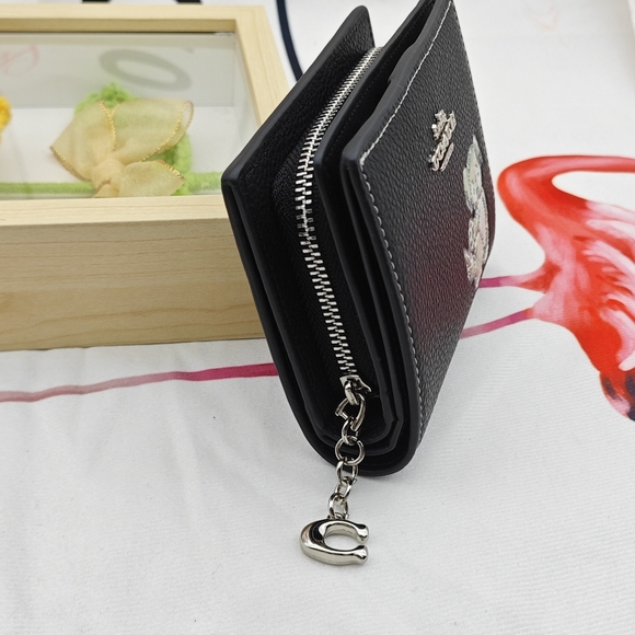 Coach Wallet - Picture 8 of 9